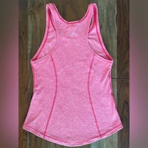 LuluLemon Women’s pink workout tank size 8
